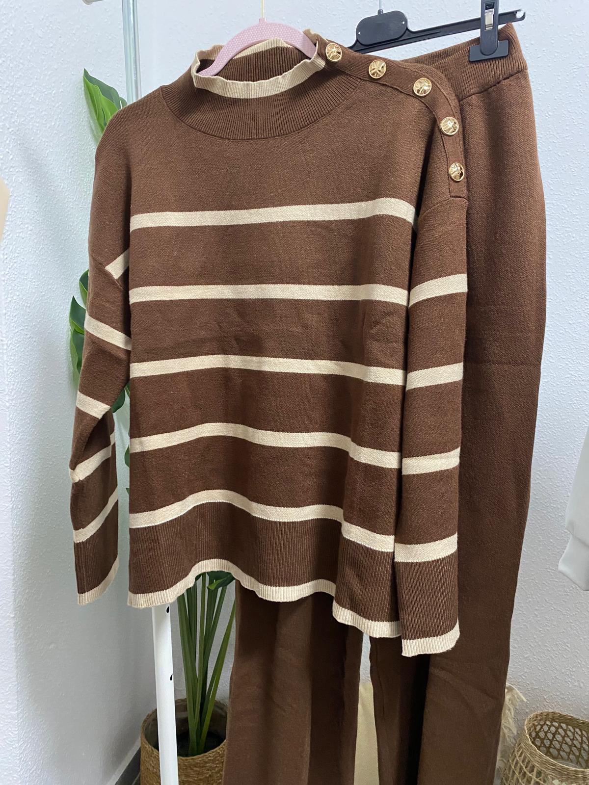CONJUNTO DANIELA (MARRON Y NEGRO)
